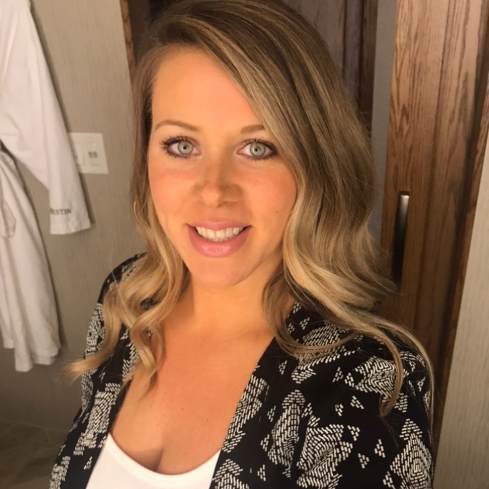 Meet your Posher, Lauren